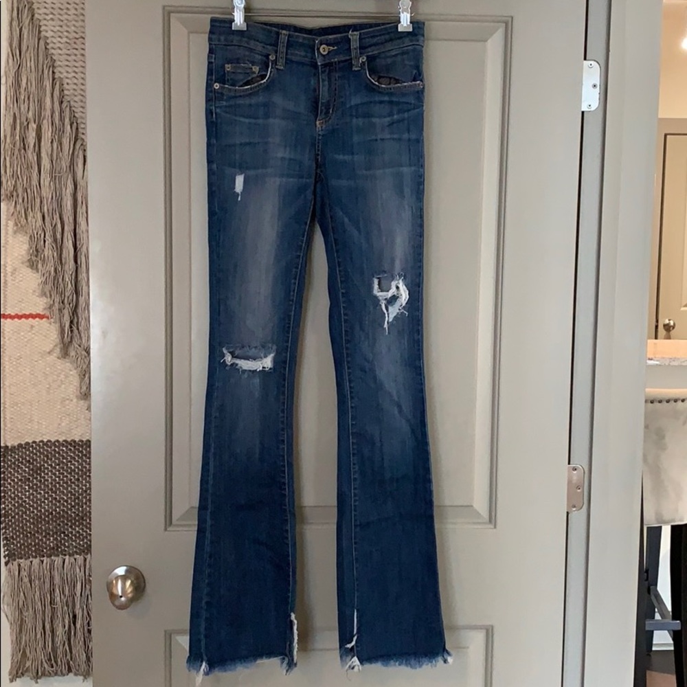 Straight leg destructed denim